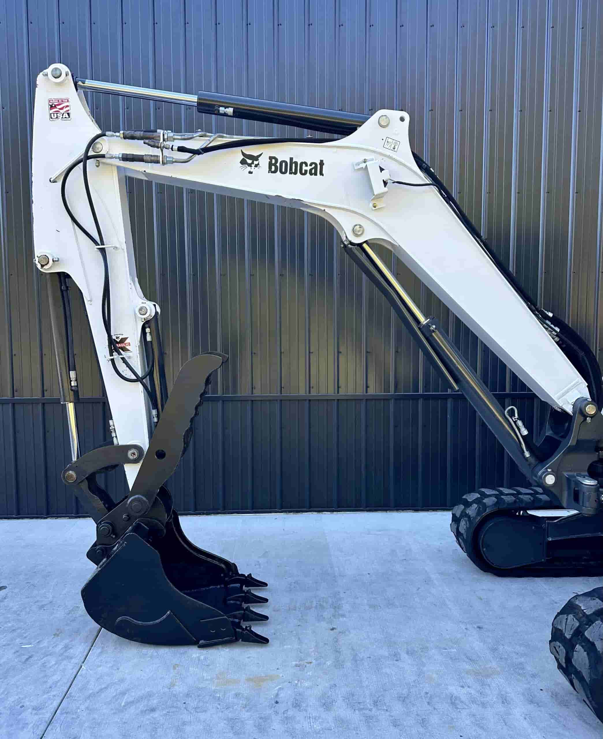 2017 BOBCAT E42
